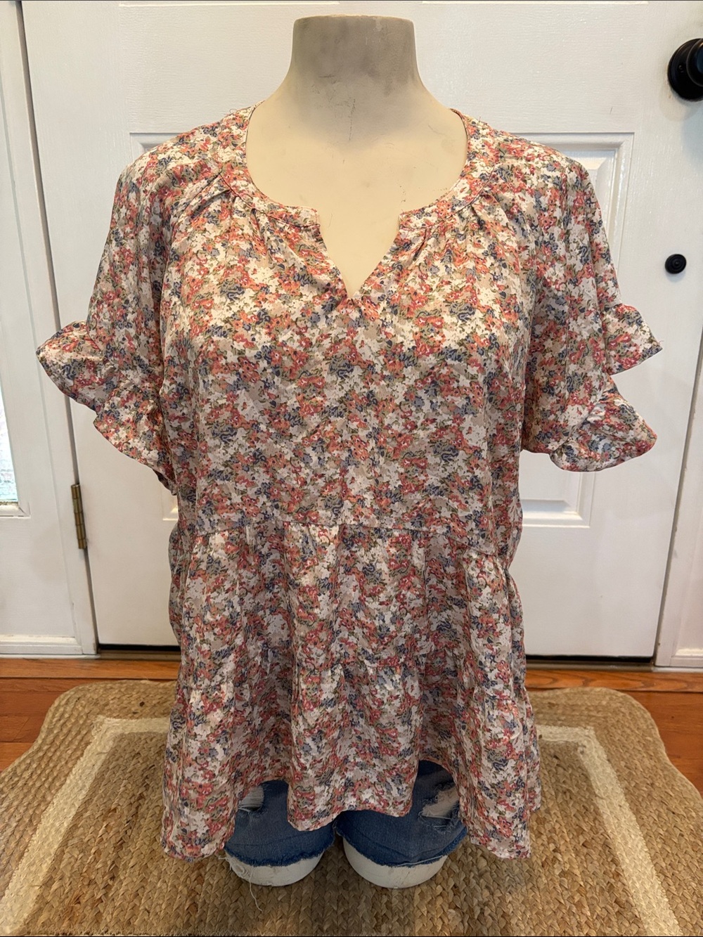 Umgee Floral Ruffle Sleeve Tunic Top - White/Pink Size Medium